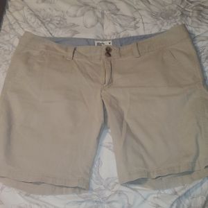 AMERICAN EAGLE BERMUDA SHORTS